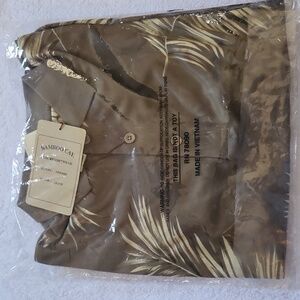 Bamboo Cay Fine Resortwear Olive Tropical Polo Shirt Men’s Size Small NWT